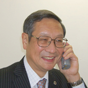 遠山弁護士